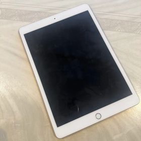 Apple 第8世代10.2インチiPad（Wi-Fiモデル）ゴールド 32GB
