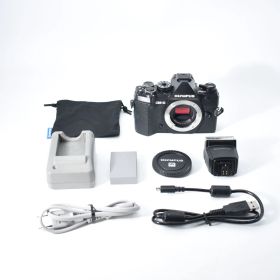 B#11690 OLYMPUS ミラーレス一眼カメラ OM-D E-M5 MarkIII ボディー ブラック
