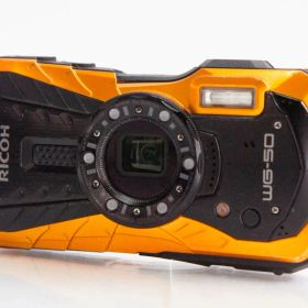 【中古】C RICOHリコー 防水デジタルカメラ 1600万画素 WG-50