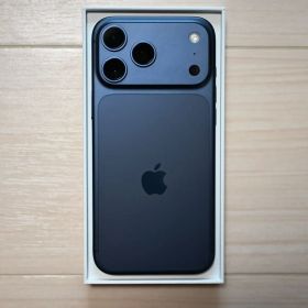 【極美品】iPhone17ProMax 256GB ディープブルー