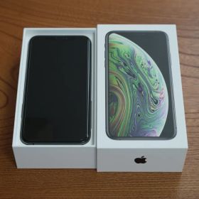 Apple iPhone Xs 256GB スペースグレイ