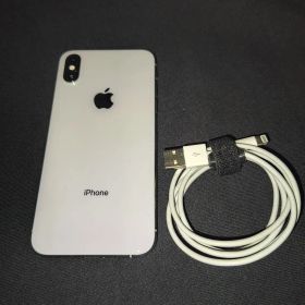 iPhone Xs 256GB シルバー