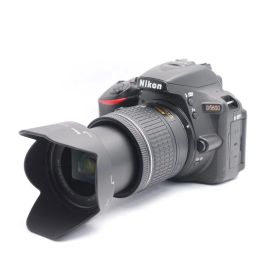 Nikon ニコン D5600 AF-P 18-55mm VR レンズキット