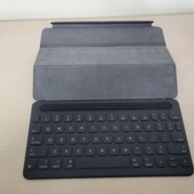 Apple Smart Keyboard MX3L2J/A A1829 純正 iPad(第7 8 9世代)/iPad Air(第3世代)/iPad Pro 10.5インチ用 キーボード
