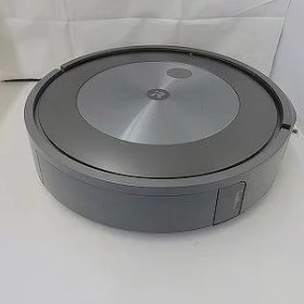 【全品ポイント10倍！要エントリー】【期間限定セール】アイロボット iRobot ロボット掃除機 ブラック j755860 【中古】