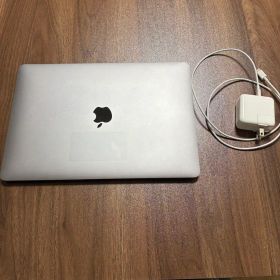 MacBook Air M1 2020 / 8GB / 512GB / 動作良好