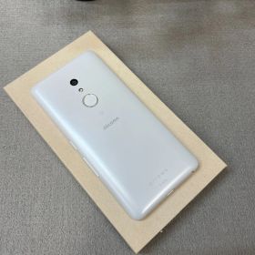 新品同様 Arrows Be4 F-41A ホワイト ドコモ版SIMフリー 利用制限〇 送料無料