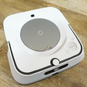 iRobot/アイロボット Braava jet m6 ブラーバ ジェット ロボット掃除機 モップ 水拭き 床拭き（ホワイト）（並行輸入品）（アウトレット：パッケージの損傷/未使用）