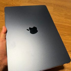 MacBook Air M2 2022