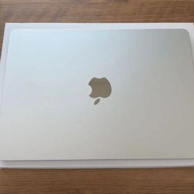 Apple MacBook Air (M2, 2022) 本体