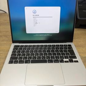 Macbook Air M2 13インチ MLXY3J/A