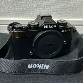 Nikon Z fc ミラーレスカメラ