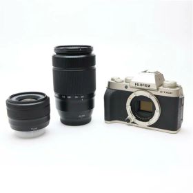 【中古】 《美品》 FUJIFILM X-T200 ダブルズームレンズキット シャンパンゴールド 【15-45mmレンズ鏡胴前側部品交換/レンズ内クリーニング/各部点検済】 [ デジタルカメラ ]