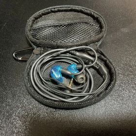 SHURE SE215(ケース付き)