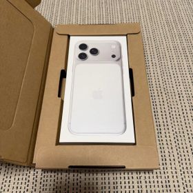 新品未開封 iPhone17ProMax 256GB シルバー