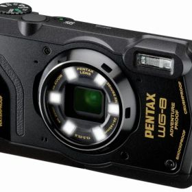 【ポイント10倍】 ペンタックス デジタルカメラ PENTAX WG-8 [ブラック] [画素数：2000万画素(有効画素) 光学ズーム：5倍 撮影枚数：340枚 防水カメラ：○] 【P10倍】