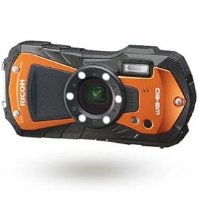 【中古】［非常に良い］RICOH WG-80 ORANGE リコー本格防水デジタルカメラ 14m防水 (連続2時間) 1.6m耐衝撃 防塵 -10℃耐寒 アウトドアで活躍するタフネスボディ CALSモ