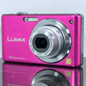Panasonic パナソニック LUMIX ルミックス DMC-FS7 ピンク コンデジ デジカメ 中古カメラ 動作確認済み 光学4倍ズーム 手ブレ補正付き レトロデジカメ 平成レトロ 可愛いカメラ