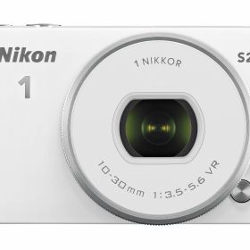 【中古】【非常に良い】Nikon ミラーレス一眼 Nikon1 S2 標準パワーズームレンズキット ホワイト S2PLKWH