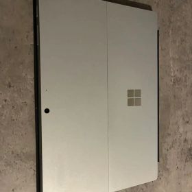 Microsoft Surface Pro7 本体