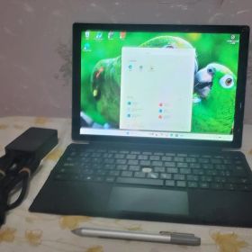 (訳アリ美品) Surface Pro7+ i5/8GB/256GB LTE