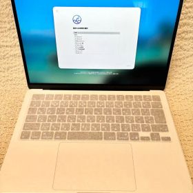 Apple MacBook Air M4 2025年モデル 13インチ シルバー