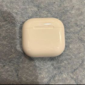 Apple AirPods 4 ノイズキャンセリングなし
