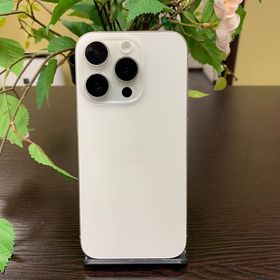 iPhone15Pro 1TB ホワイト 国内SIMフリー 送料無料