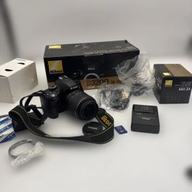 美品 Nikon D3200 デジタル一眼レフカメラ