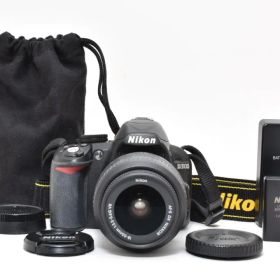 【極美品・シャッター数2214回】Nikon D3100 レンズキット