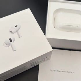 Apple AirPods Pro 2 (Type-C) iFace ケース付き