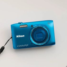【スタイリッシュで可愛いコンデジ】Nikon coolpix S3600 ブルー