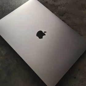 Macbook air 2018■美品■本体のみ