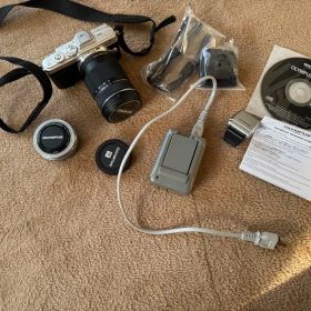 OLYMPUS PEN E-PL7 ダブルレンズキット