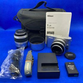 Nikon 1 J1 シルバー ダブルズーム