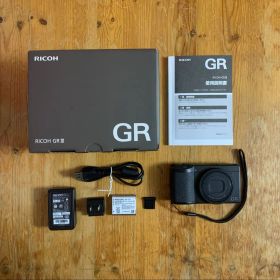 RICOH GR III コンパクトデジタルカメラ