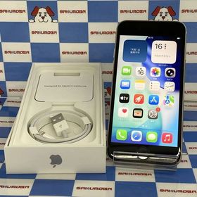 iPhoneSE 第3世代 64GB スターライト MMYD3J/A docomo版SIMフリー極美