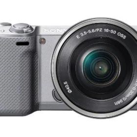 【中古】SONY ミラーレス一眼 NEX-5T パワーズームレンズキット シルバー NEX-5TL-S