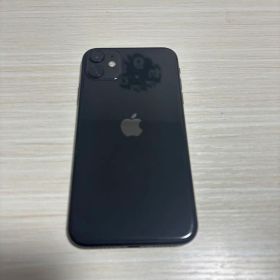 iPhone 11 本体 ブラック 64GB SIMフリー