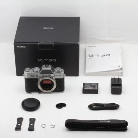 【美品】ショット数 3,724枚 FUJIFILM フジフィルム ミラーレス X-T30ボディ シルバー JS129-01176