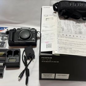FUJIFILM X-T4 ブラック シャッター数500回程度 極美品 オマケ有