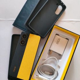 POCO X7 Pro 256GB 本体 充電器付き おまけで手帳カバー付き