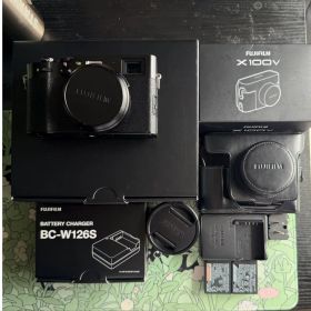 FUJIFILM X100V コンパクトデジタルカメラ