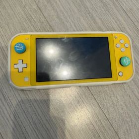 Nintendo Switch Lite イエロー ピカチュウケース付