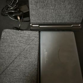 Amazon Fire HD 8 Plus タブレット 充電スタンド付き