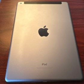 【訳あり】iPad 第5世代 32GB Wi-Fi＋Cellular