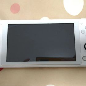 Nintendo Switch Lite ホワイト 本体