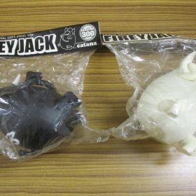 CATANA FIREYJACK 黒 白 2種 未開封品 ソフビ