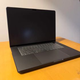 MacBookPro 16インチ M1 Max 32GB 1TB Care+あり