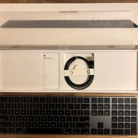 美品 廃盤 デットストック 旧型 マジックキーボード